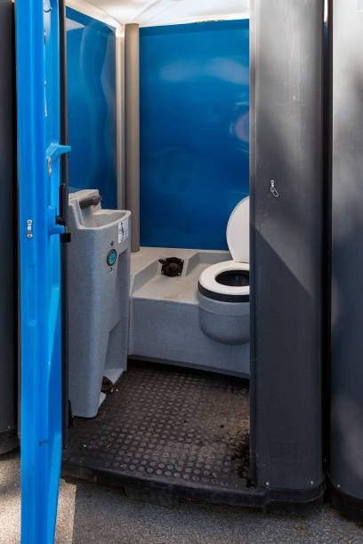 Best Porta potty delivery and setup  in Central City, KY